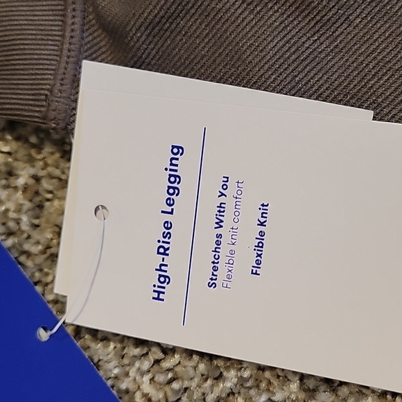 NWT joylab high rise capri leggings - Picture 5 of 5